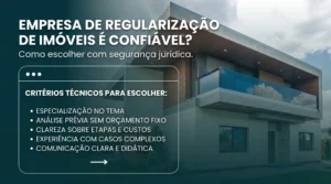 Empresa de regularização de imóveis analisando documentos para segurança jurídica